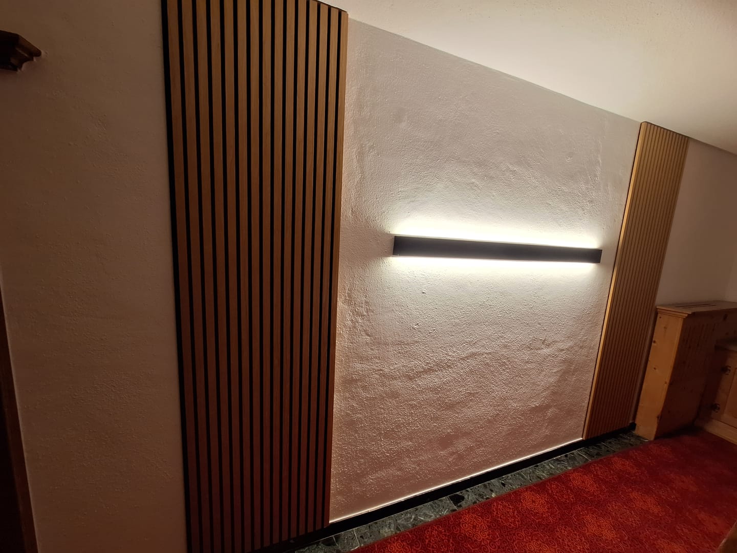 Customer photo review of Akustikpaneele Rustikale Eiche | 240 cm x 60 cm | Dreiseitig Echtholzfurnier