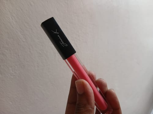Customer photo review of Kiss
