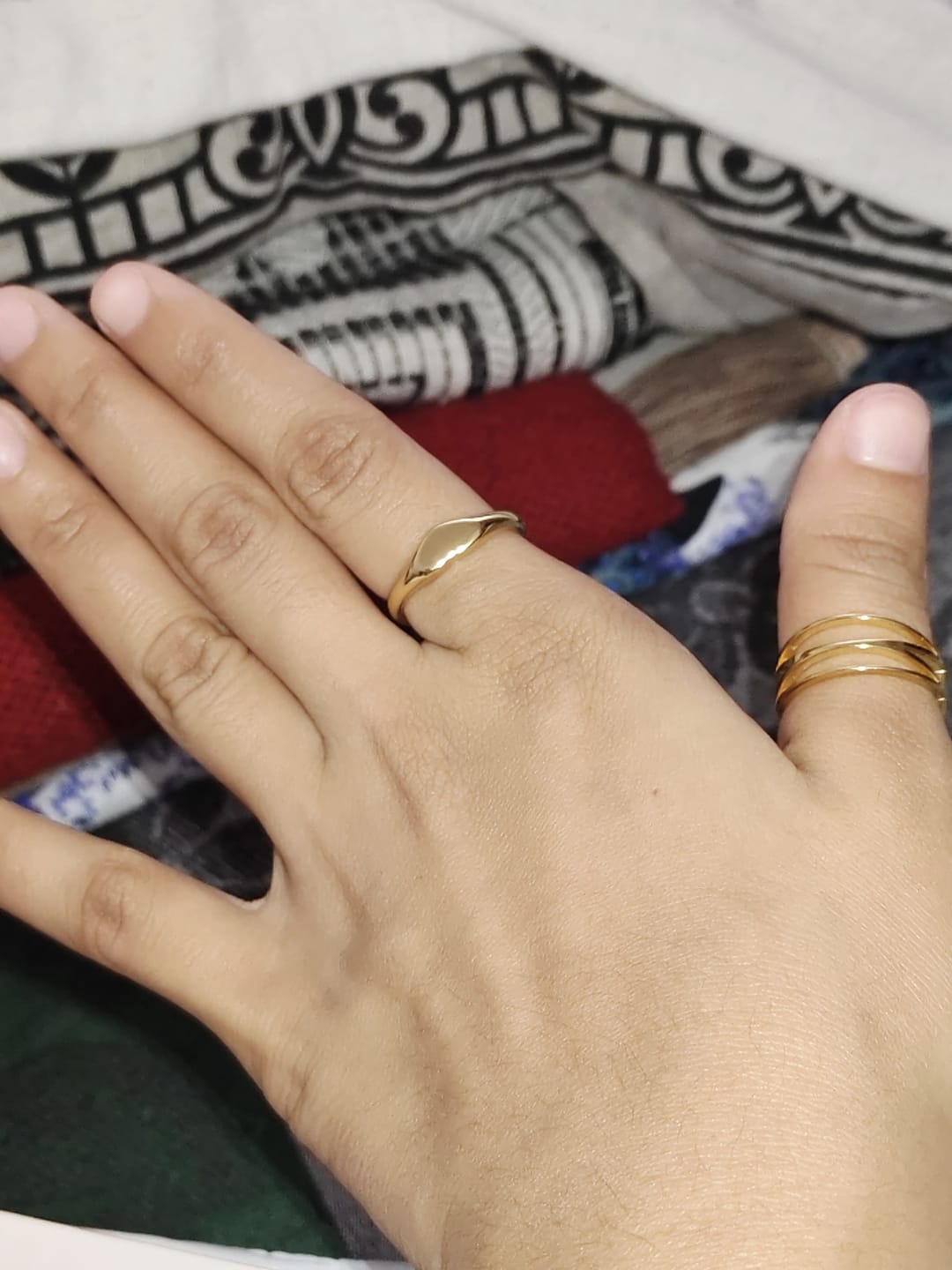 Customer photo review of Sleek Heart Ring