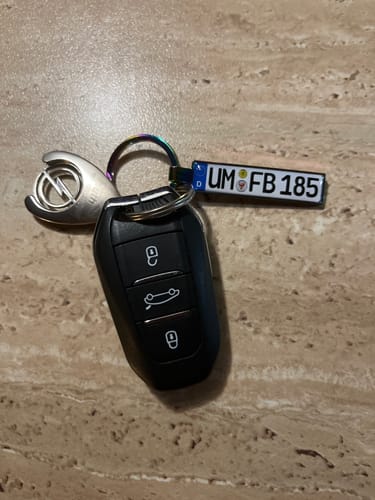 Customer photo review of Kennzeichen Schlüsselanhänger Mini Nummernschild Metall