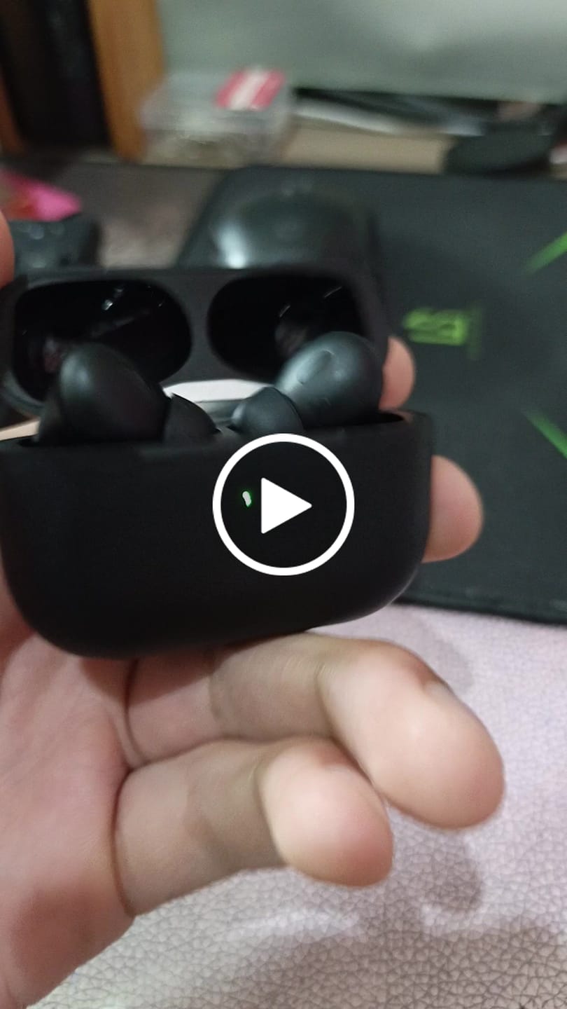 Customer video review of LOT Earbuds - Random Color