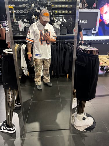 Customer photo review of Vintage Realtree Camo Pants (W34)