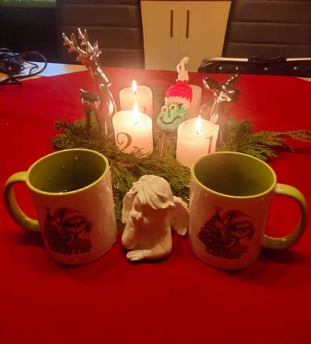 Customer photo review of Tasse Personalisiert - Grinch Weiblich