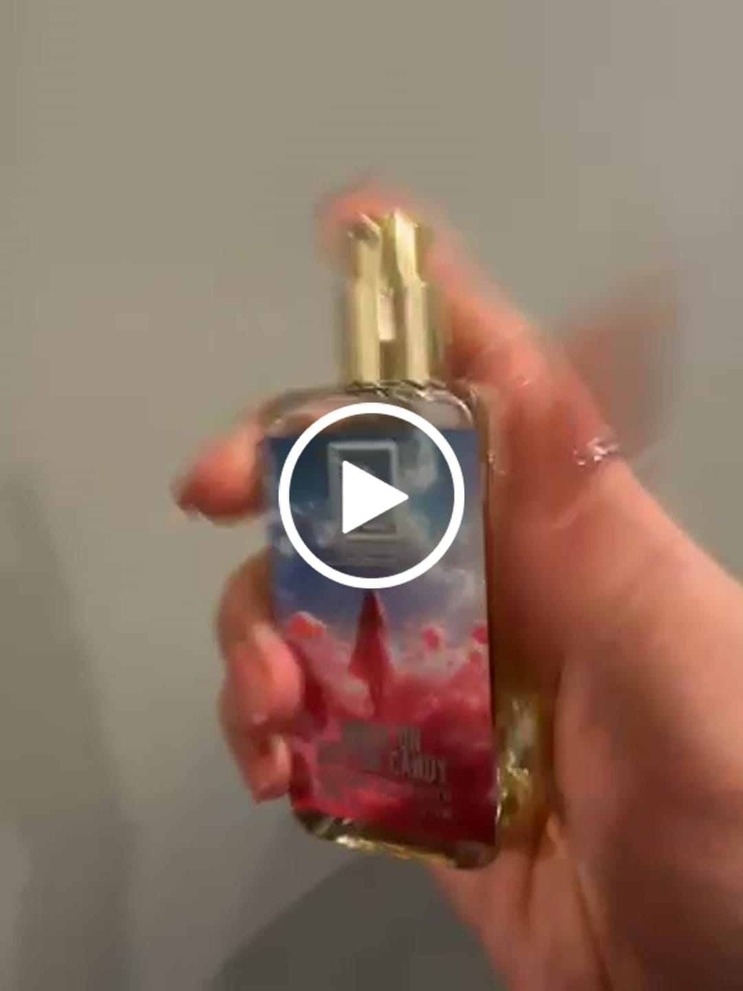 Customer video review of Walk On Cotton Candy
