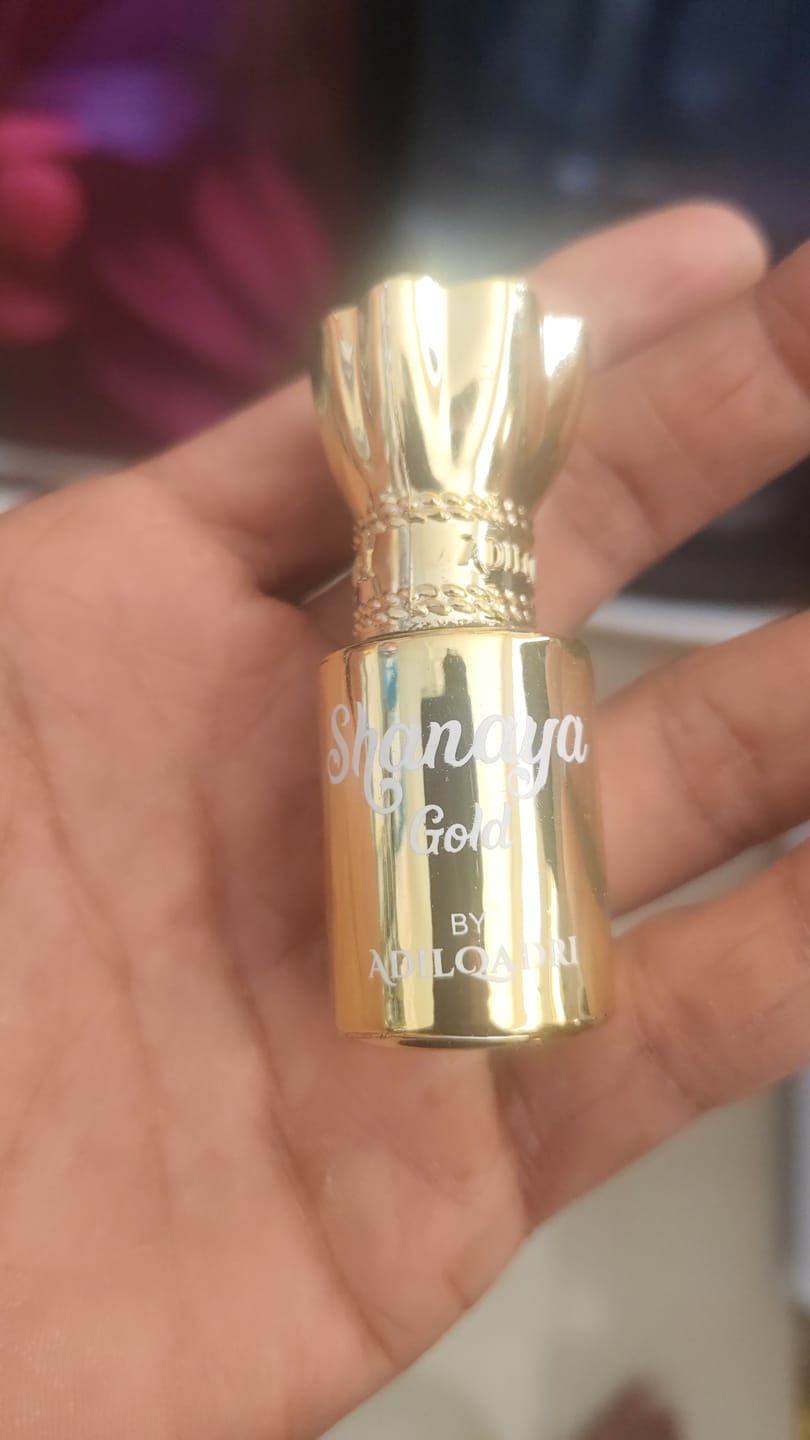Customer photo review of Shanaya Gold Luxury Gourmand Attar Perfume