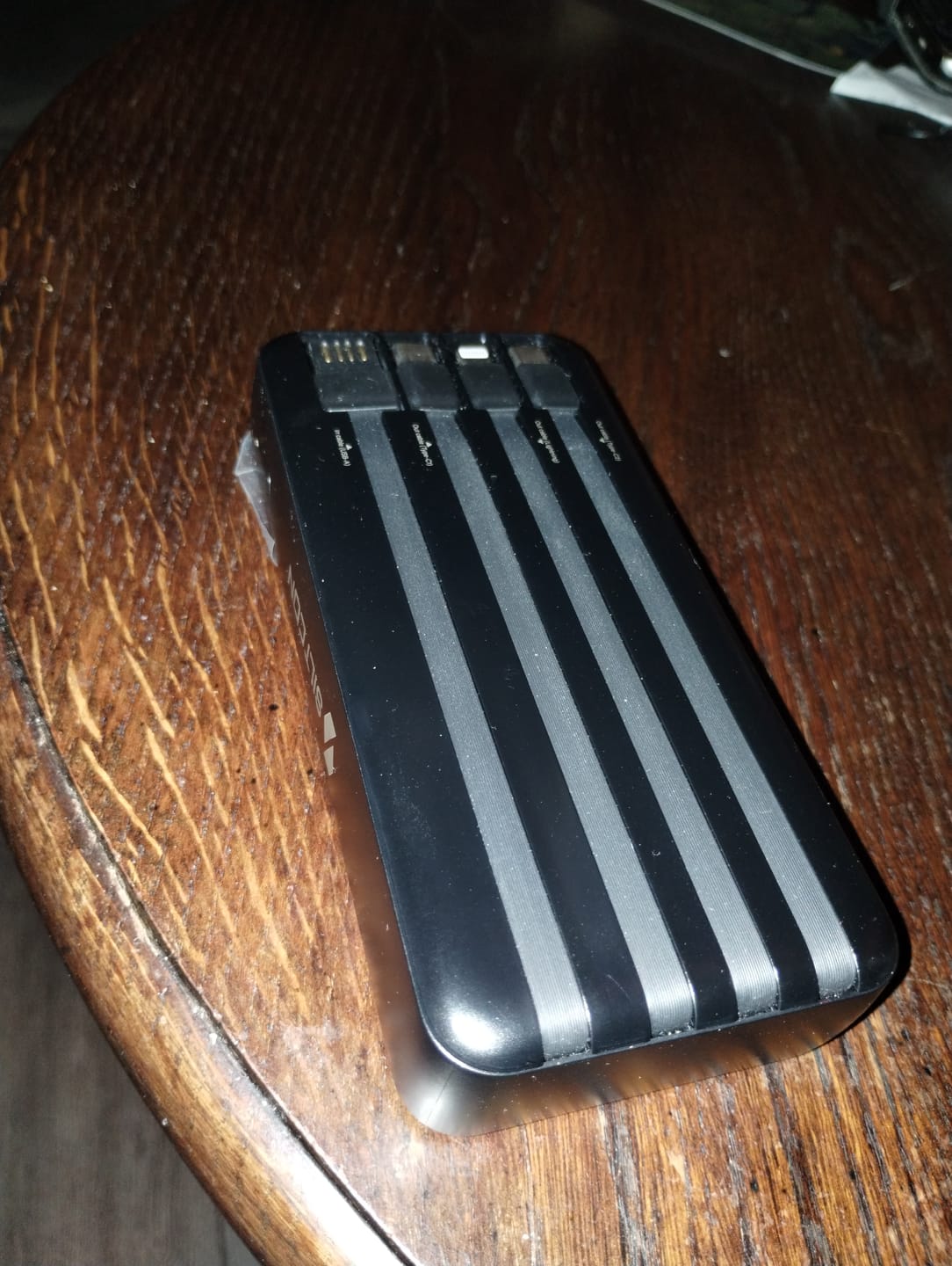 Customer photo review of Siltcon® Powerbank 30000 mAh - ingebouwde kabels