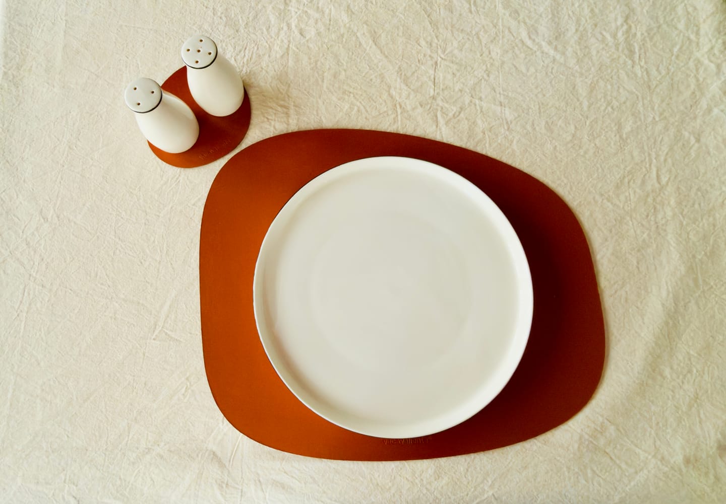 Customer photo review of Plato Playo Sakura White & Black De Porcelana 26 cm