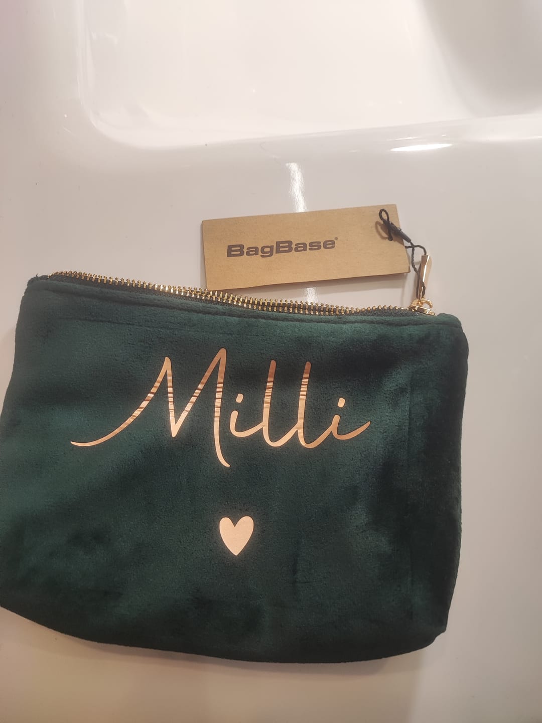 Customer photo review of Meine Kosmetiktasche - Personalisierte Samt Kosmetiktasche für MakeUp und Kosmetika mit Namen