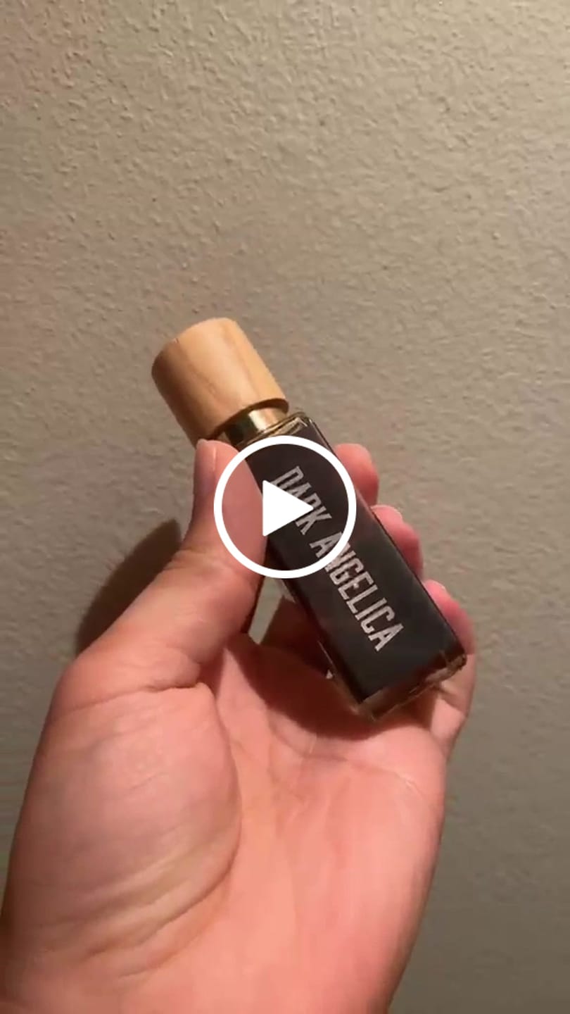 Customer video review of Dark Angelica