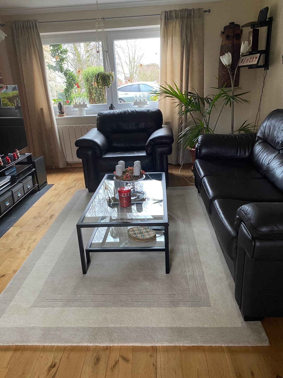 Customer photo review of Hudson Glass Metal Coffee Table - Black