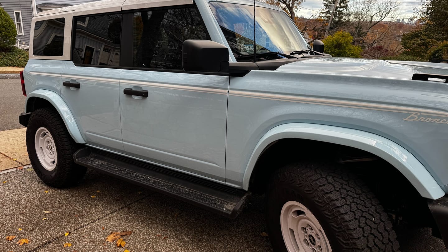 Customer photo review of OEM Color Matched Sasquatch Fender Flares for Ford Bronco 21-25
