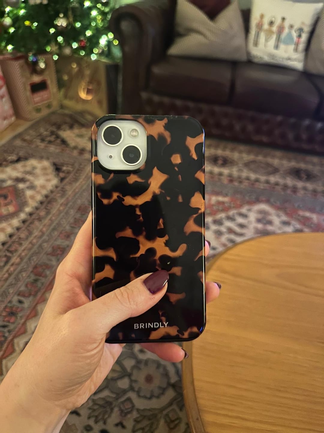 Customer photo review of Tortoise Chic - Tough Phone Case (MagSafe)
