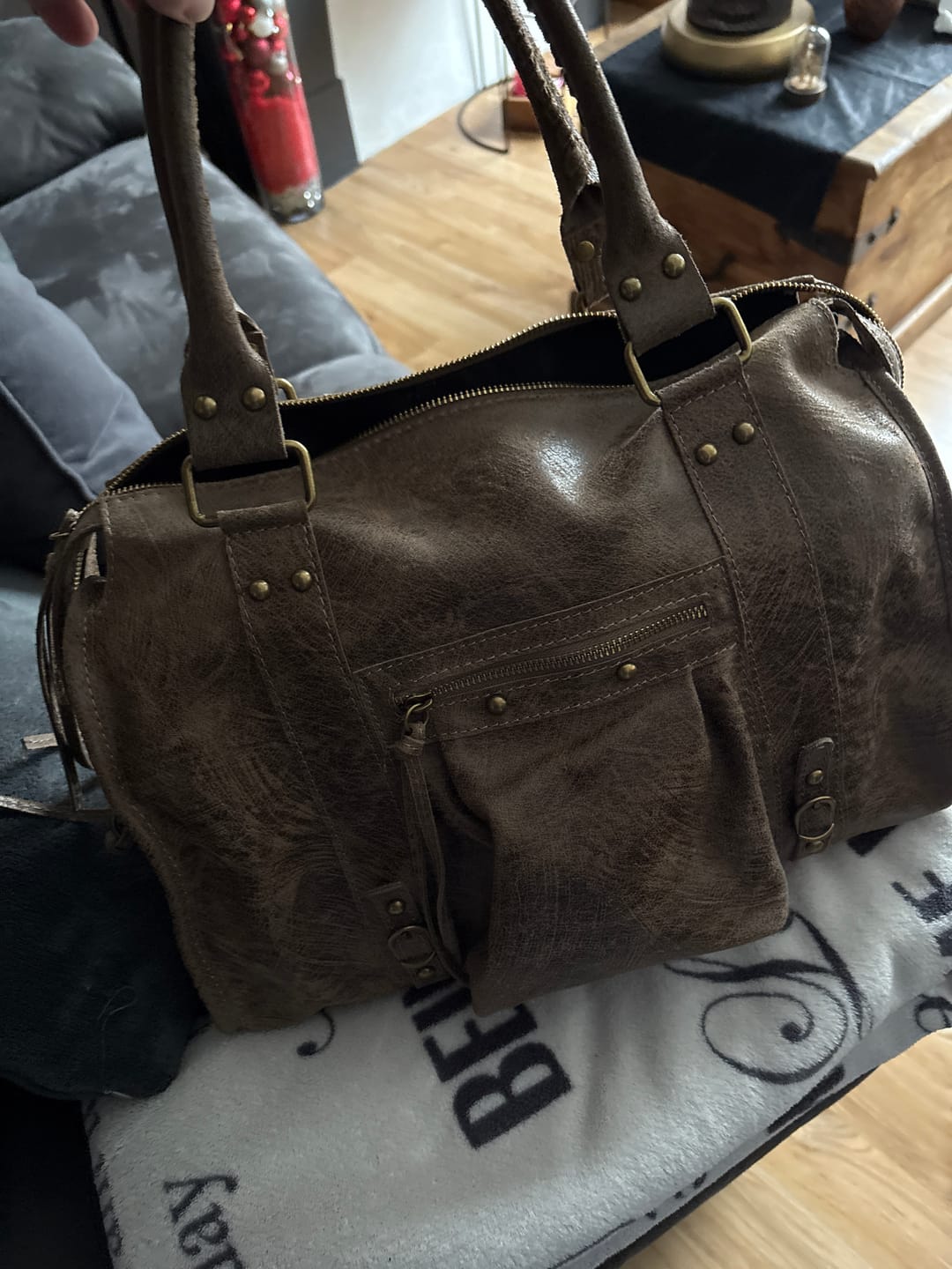 Customer photo review of It girl bag taupe
