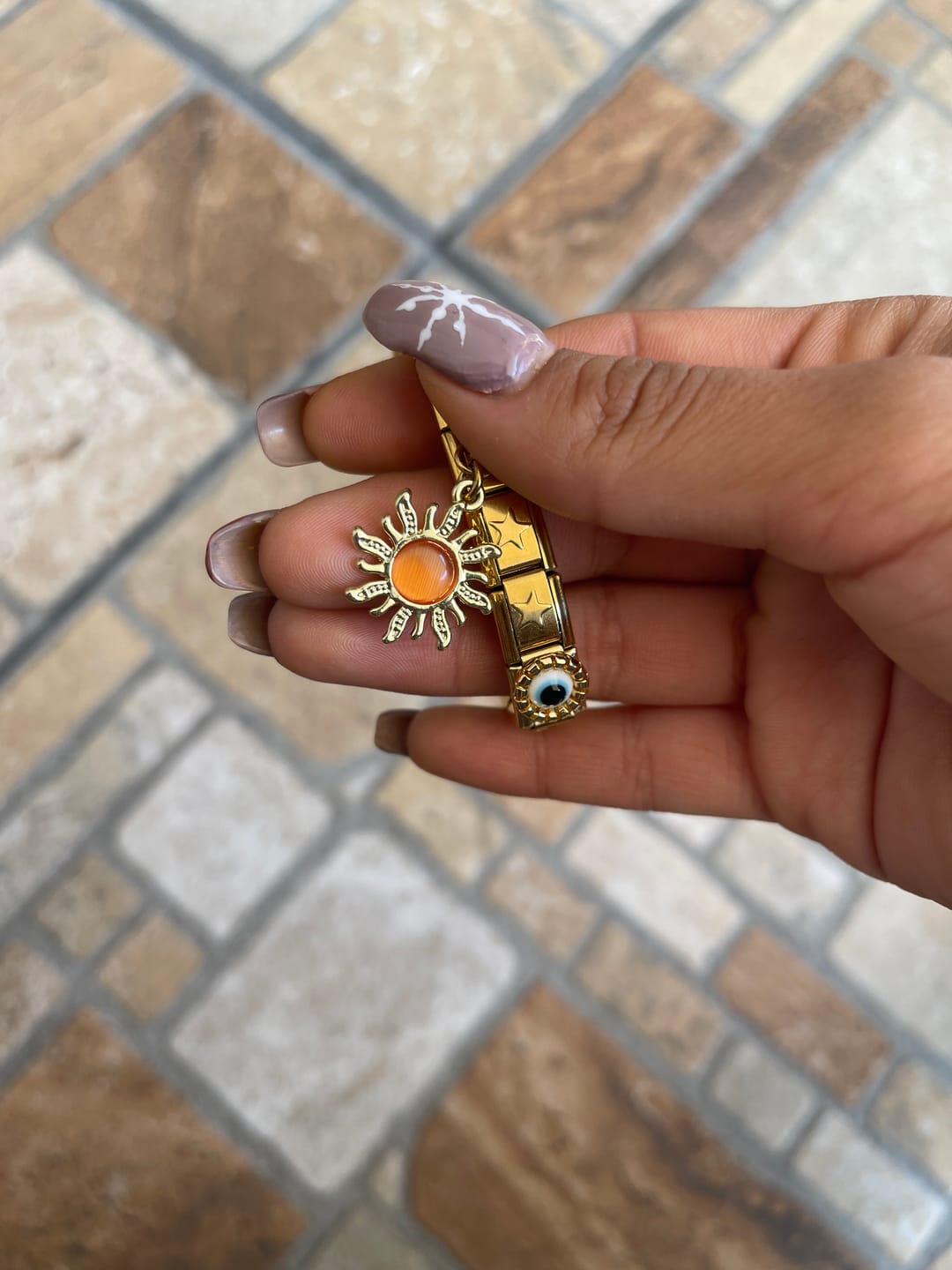 Customer photo review of Charm Colgante sol naranja