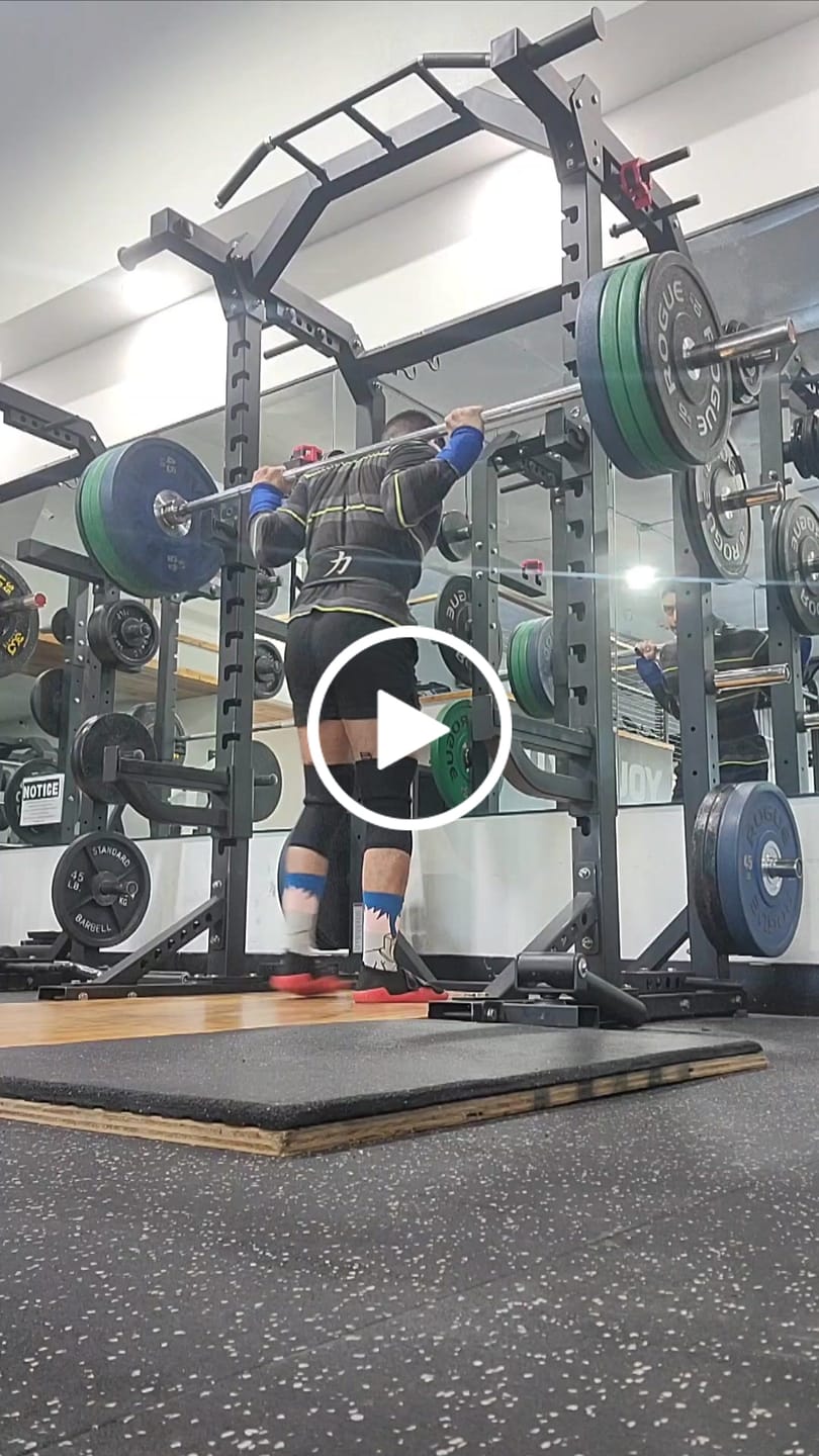 Customer video review of Medium Wrist Wraps - Blue