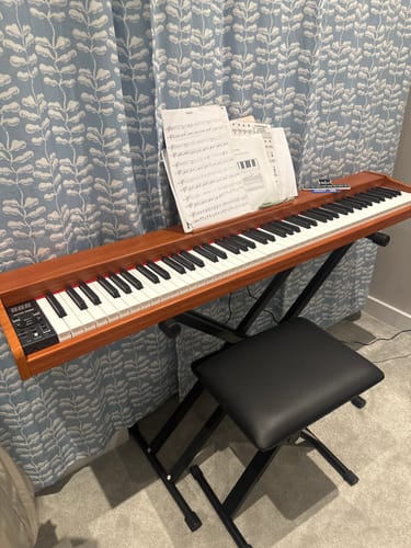 Customer photo review of Donner DEP-1S Semi Weighted Keyboard Digital Piano