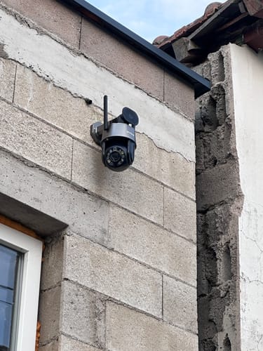 Customer photo review of WZ520 - Caméra de Surveillance PTZ WiFi 3K, Zoom Optique 20x, Vision Nocturne à Double Lumière Intelligente, Détection AI des Humains, Rotation 270° & Inclinaison 90°, Audio Bidirectionnel, Stockage Cloud & Local Max. 128 Go, Compatible avec Alexa