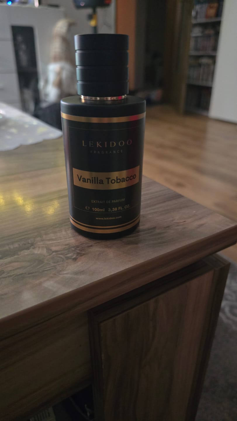 Customer photo review of Vanilla Tobacco