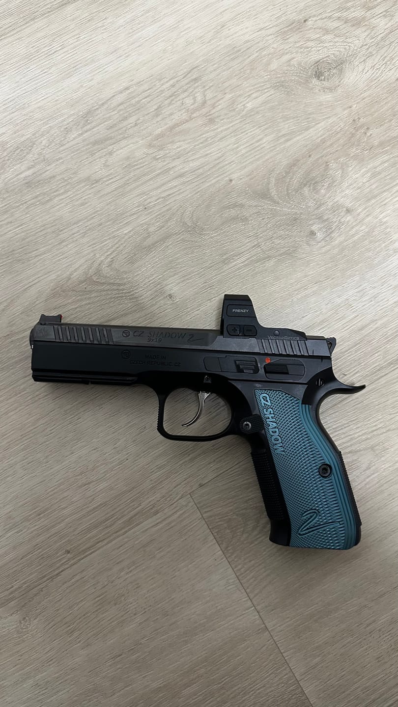Customer photo review of Vector Optics SCRD-82 Frenzy 1x20x24 CZ Shadow 2