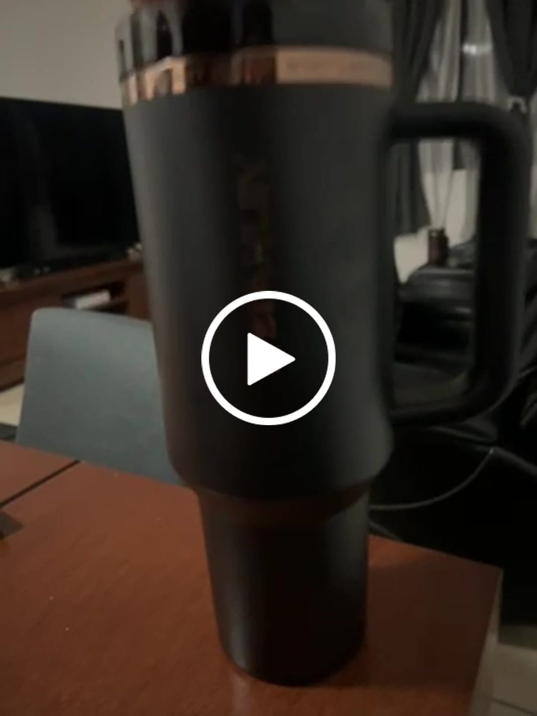 Customer video review of Messi x Stanley 1913 Quencher ProTour Flip Straw Tumbler GOAT Black | 1.1L