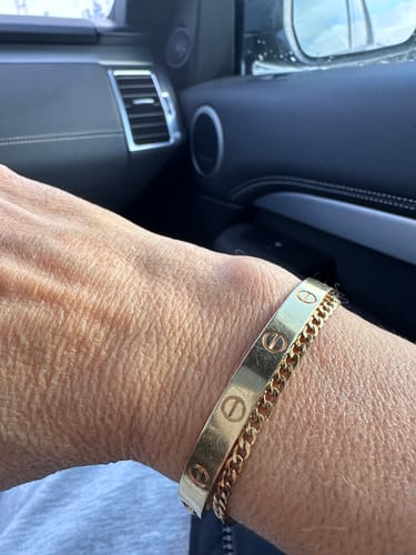 Customer photo review of Kira Bracelet - Gold