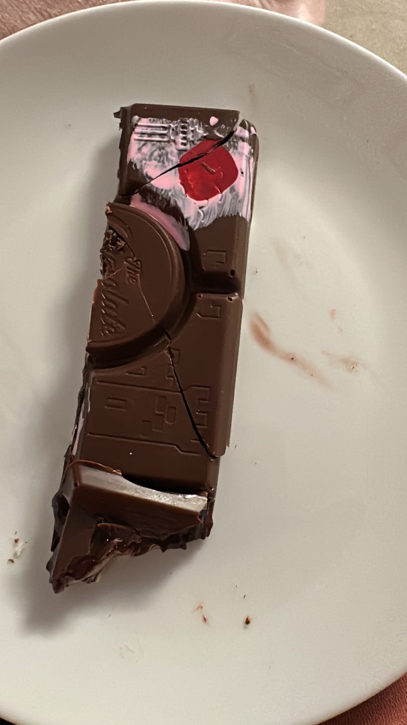 Customer photo review of Black Forest Gateau inspired chocolate bar 145g