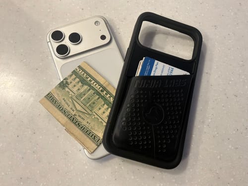 Customer photo review of iPhone 17