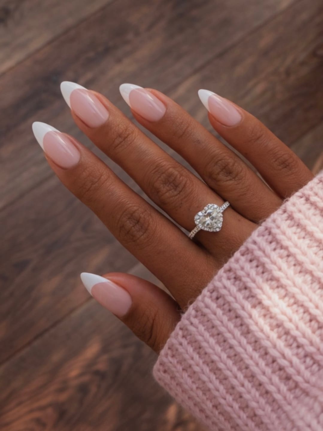 Customer photo review of (WHITE) PRINCESS Ring