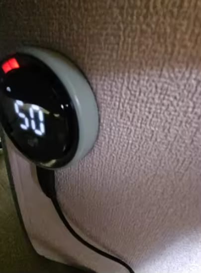 Customer photo review of Foldable Leg&Foot Warmer