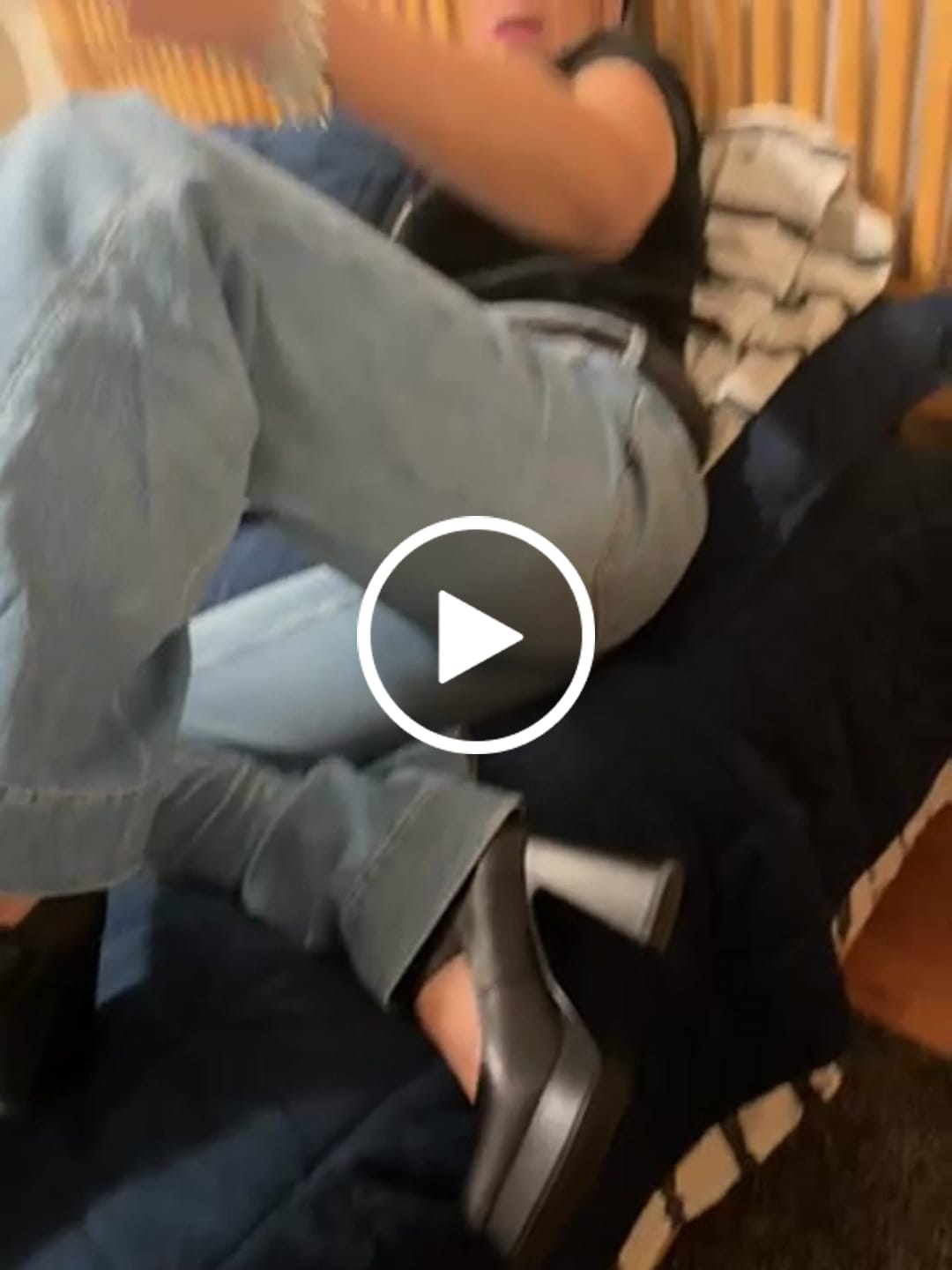 Customer video review of Claudia Black
