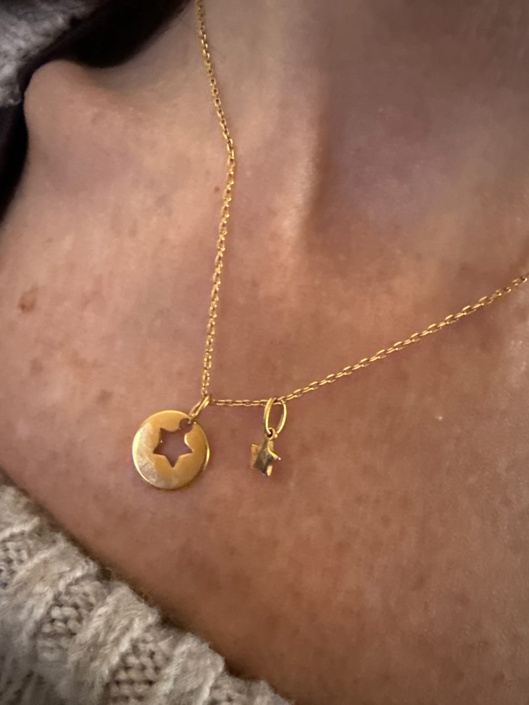 Customer photo review of Collar Celeste - Personalizado