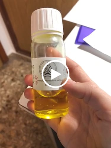 Customer video review of Fragancia CARAMEL RASPBERRY & VAINILLA