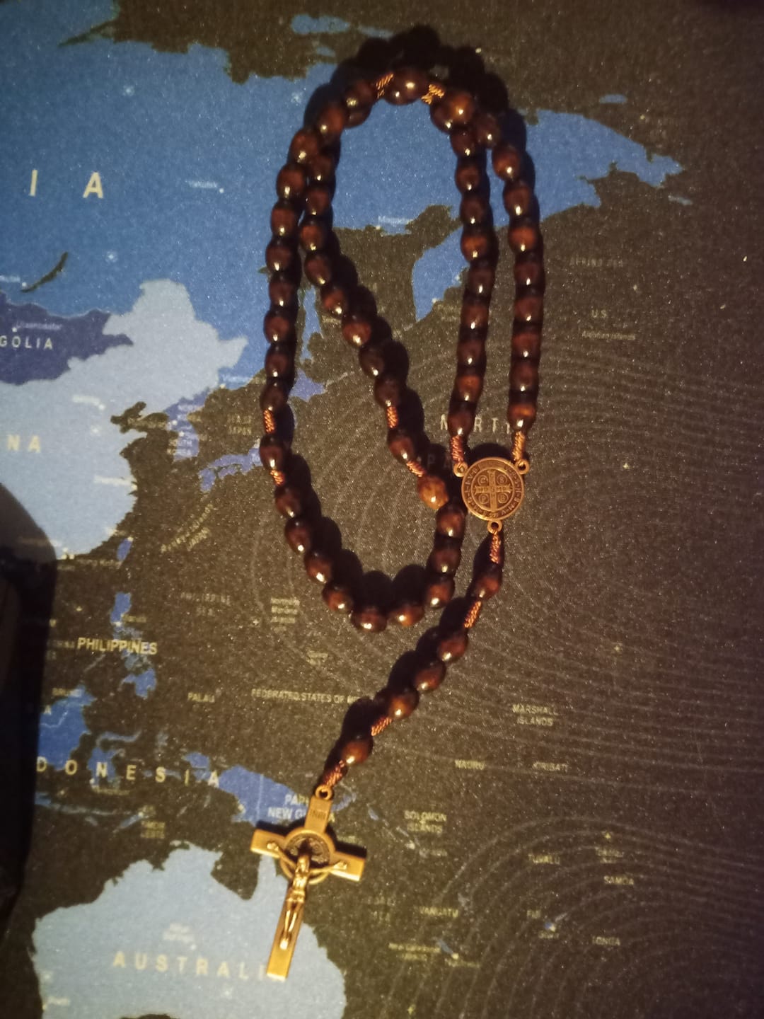Customer photo review of Christianartworkshop St. Benedikt Gebetsrosenkranz aus Olivenholz