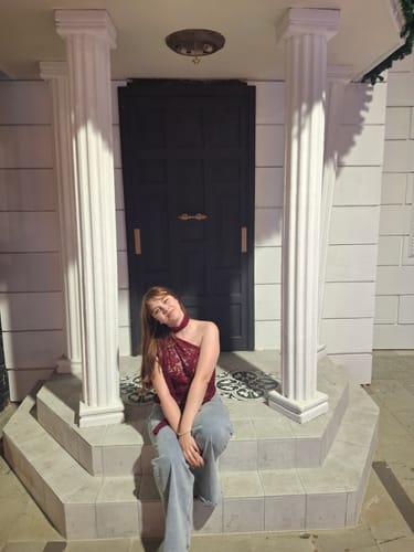 Customer photo review of TOP SARA ENCAJE BURDEO