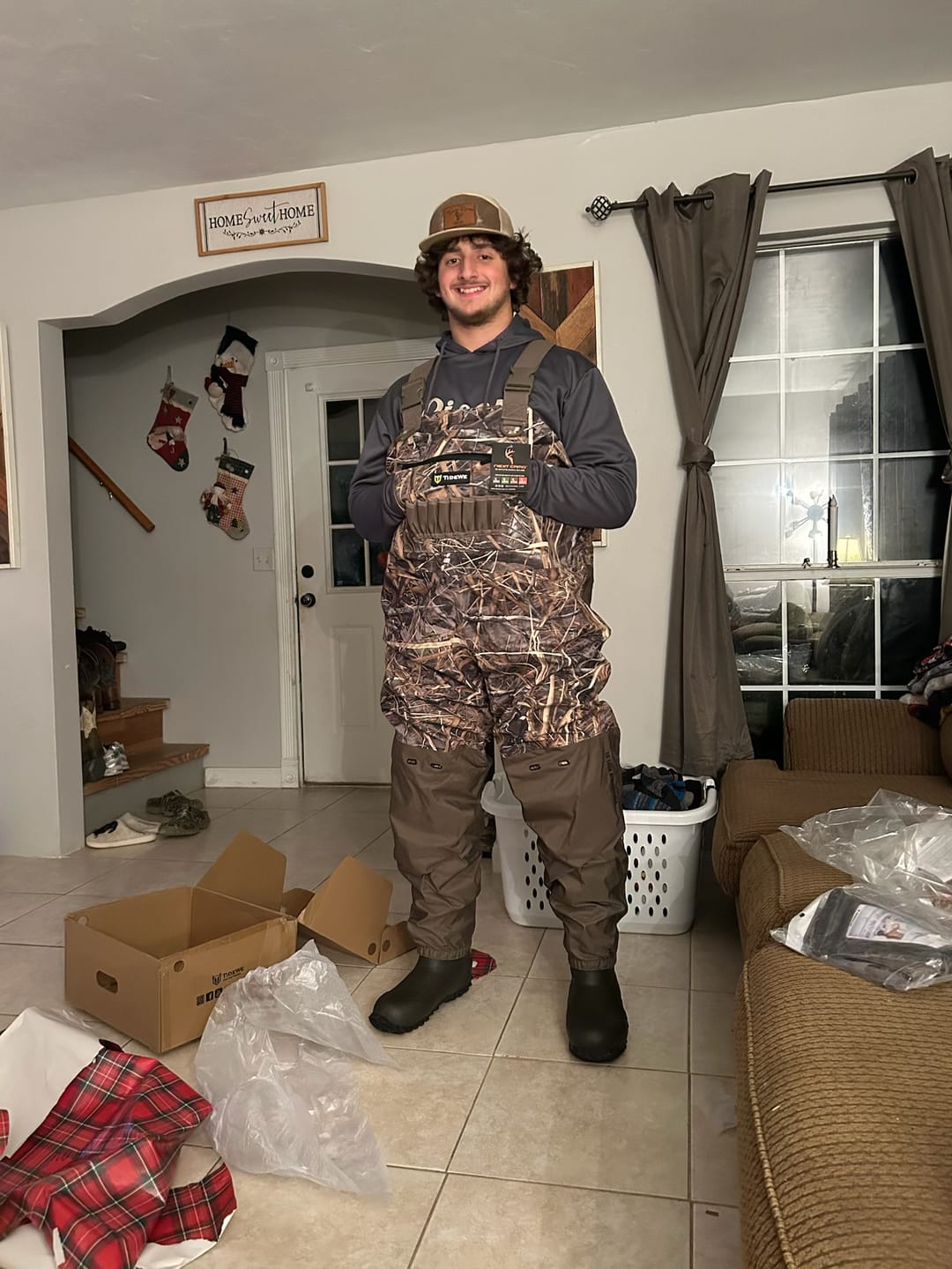 Customer photo review of AquaWade  Men’s Insulated Waders | Lightweight Waterproof Camo  Durable Nylon Hunting Bibs | Bootfoot Breathable Chest Waders with Boots for Duck Hunting