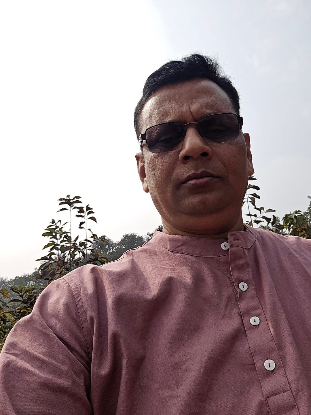 Customer photo review of Men Rose Taupe Airy Linen Short Kurta