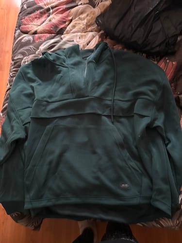 Reseña con foto de un cliente sobre Polerón Liso Active