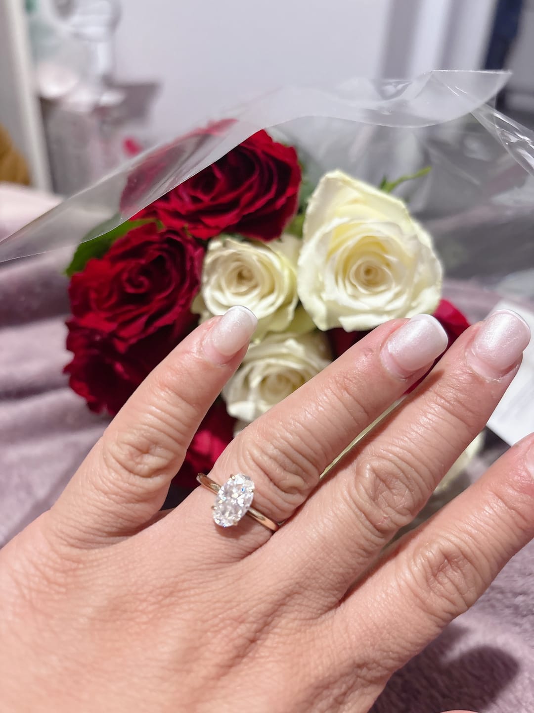 Customer photo review of Oval Cut 2.5 Carat - Elongated Solitaire Ring - 4 Prongs | 9K 14K 18K Solid Gold | Moissanite | Luxury Collection