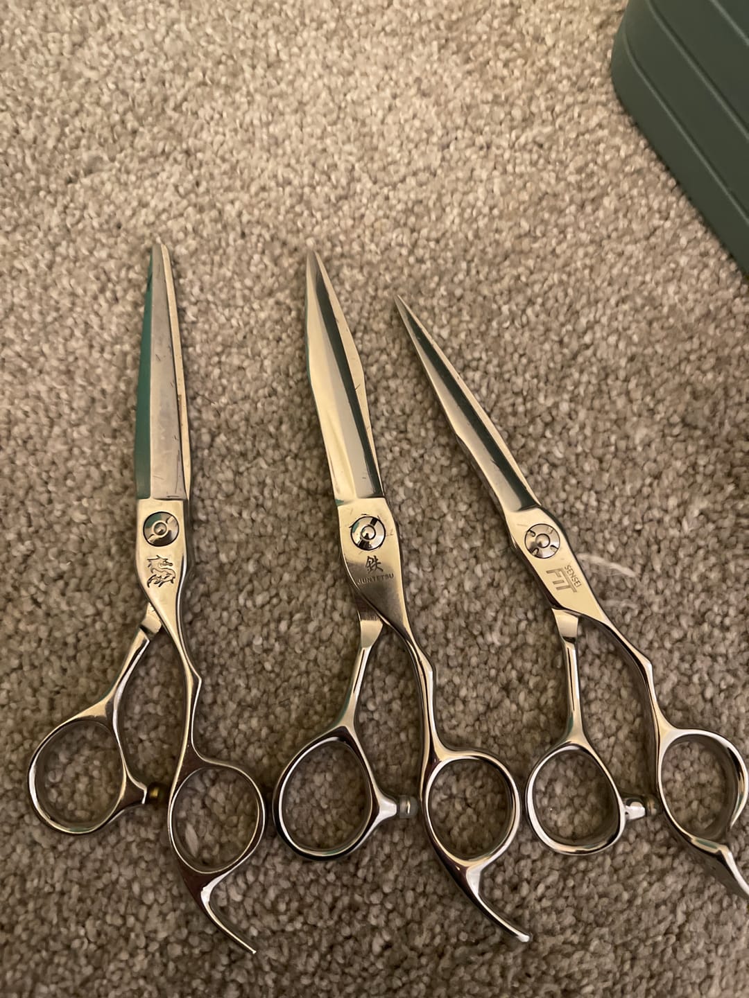 Customer photo review of Juntetsu Professional Sword Haircutting Shear