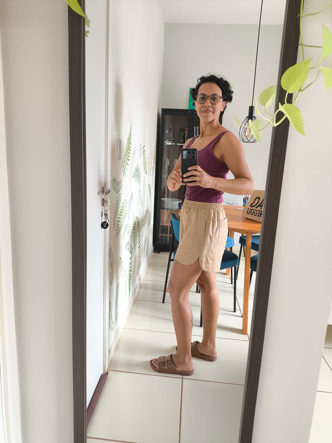 Customer photo review of Shorts Jambo Bege