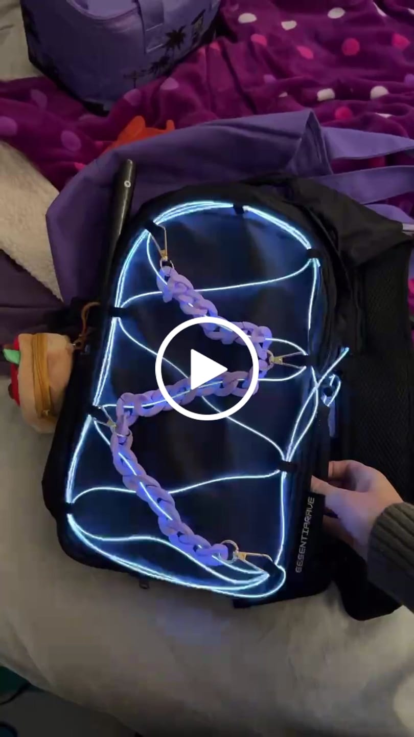 Customer video review of ESSENTIAPAC PRO™ ANTI-THEFT HYDRATION PACK