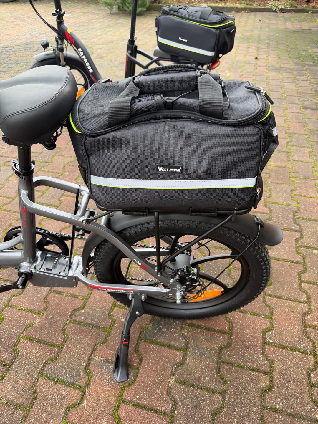 Customer photo review of 35L Large Capacity Bicycle Bag