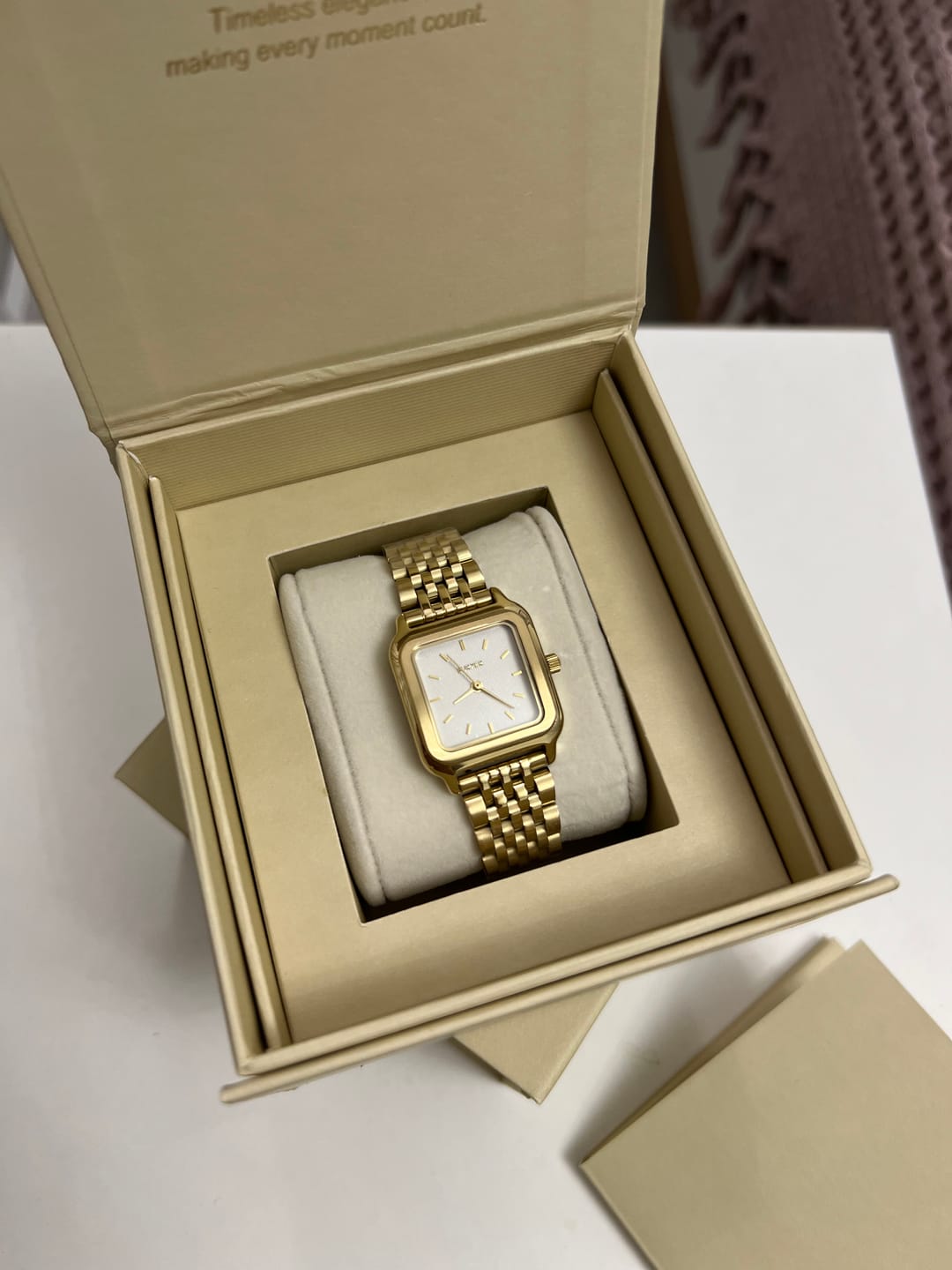 Customer photo review of Macy Gold White