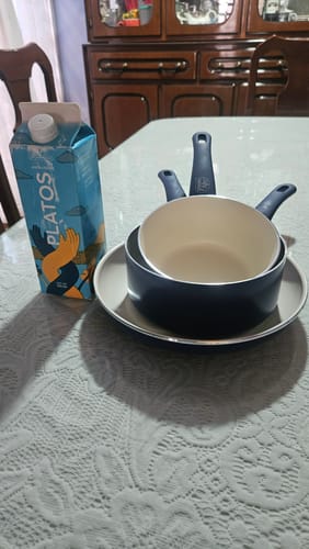 Customer photo review of Jabon líquido para PLATOS en cartón