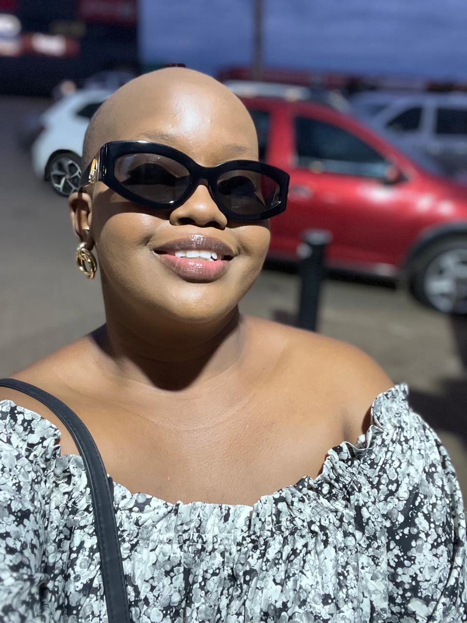 Customer photo review of Black Blanco Sunglasses