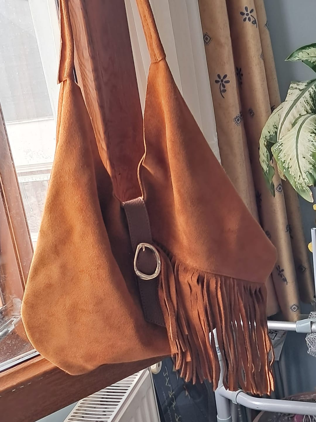 Customer photo review of Aria Fringe | Yavrulu Püsküllü Süet Çanta