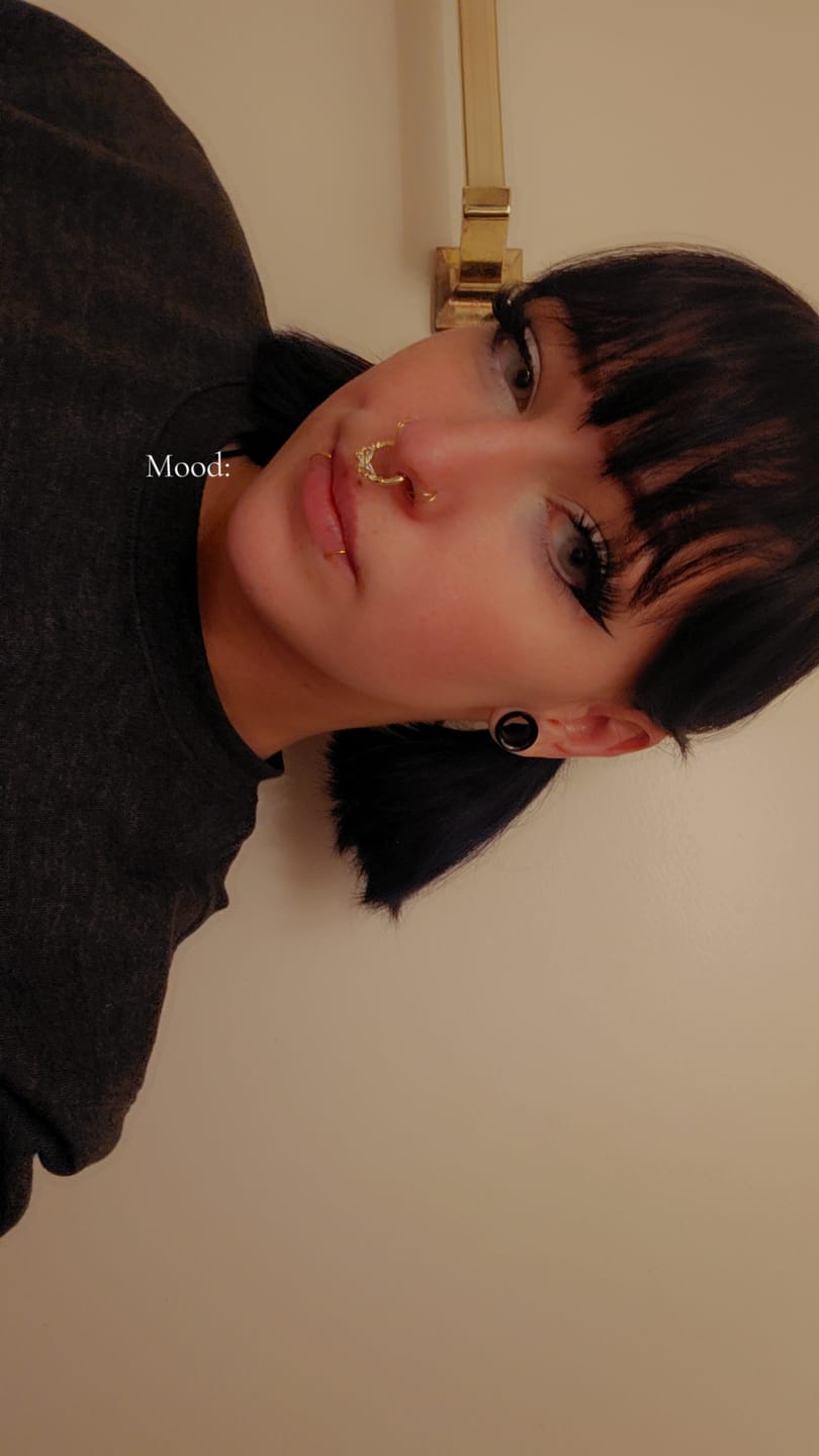 Customer photo review of Yari Blue Prescription Colored Contact Lenses