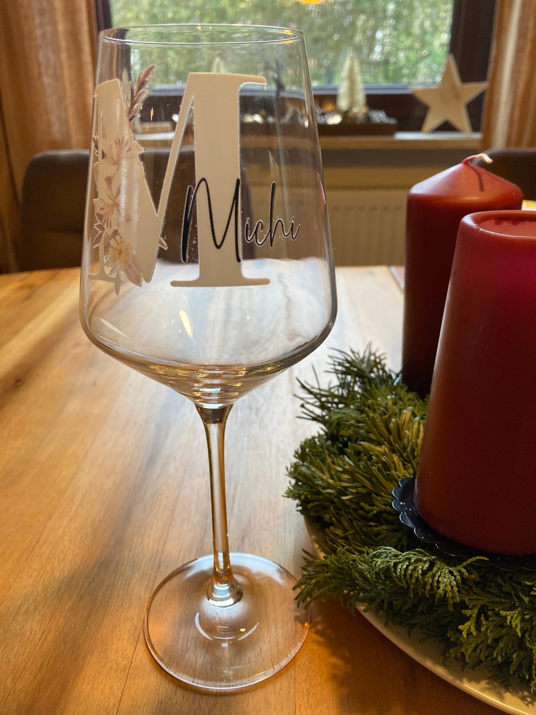 Customer photo review of Blume - Personalisiertes Weinglas mit Initiale und Namen für Dich und deine Freundinnen