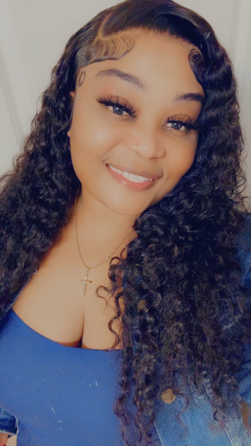 Customer photo review of FORGIRL FOREVER 13x6 Wear Go Glueless Wig With Drawstring Quick Easy Install Ear To Ear Water Wave Bleached Knots Pre-Cut Lace Frontal Human Hair Wig Beginner Friendly