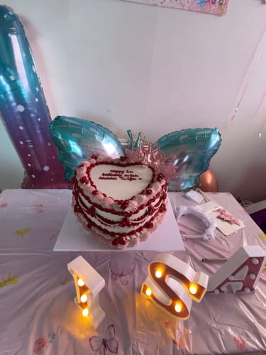 Customer photo review of mia